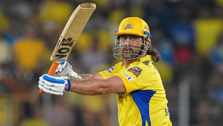 Setback during warm-up game delays Dhoni's return