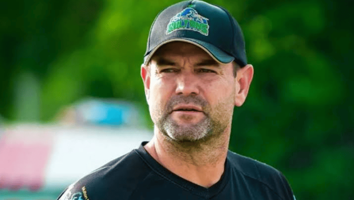Michael Smith appointed Pakistan batting coach on two-year deal