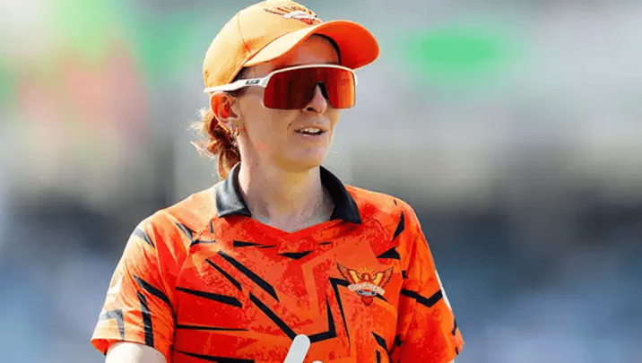 Kate Cross to retire from professional cricket at the end of home summer